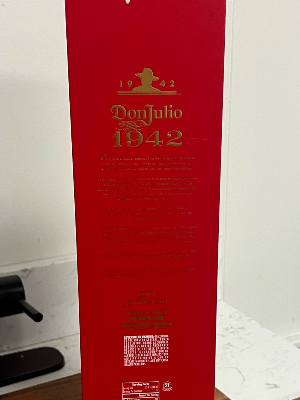 Limited edition Don Julio 1942 “LUNAR Year of the Horse" empty display set. - Picture 11 of 16